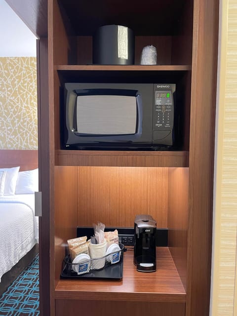Coffee/tea facilities, minibar