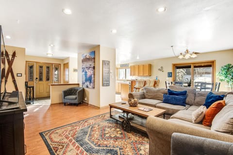 Twenty Grand Chalet House in Wildernest