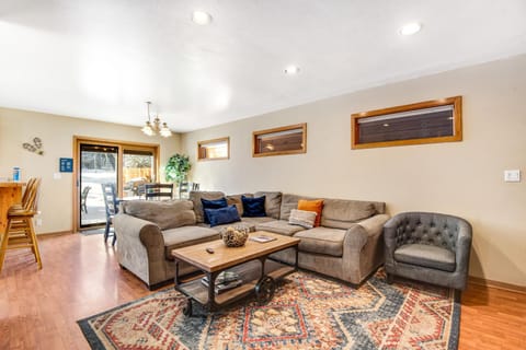 Twenty Grand Chalet House in Wildernest