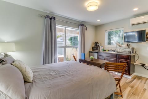 Mercer Island- Mt Saint Helens Room House in Mercer Island