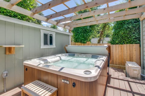 Mercer Island- Mt Saint Helens Room House in Mercer Island