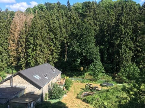 Le Paradis House in Wallonia, Belgium