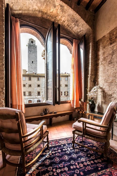 The Artists' Tower Apartment in San Gimignano
