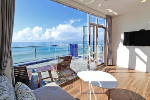 TV and multimedia, Balcony/Terrace, Photo of the whole room, Bedroom, On site, Sea view
