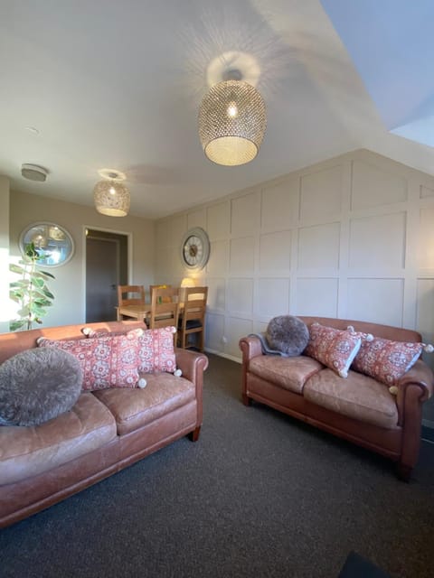 Bowness Bay View Apartment in Bowness-on-Windermere