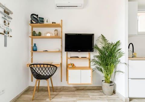 TV and multimedia, Seating area