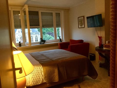 East & West Cathedral View Bed and Breakfast in Ypres