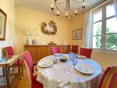 Appartement duplex 5 pièces, 6 couchages au cœur de La Baule avec terrasse, parking et tous commerces à pied - FR-1-245-71 Apartment in La Baule-Escoublac