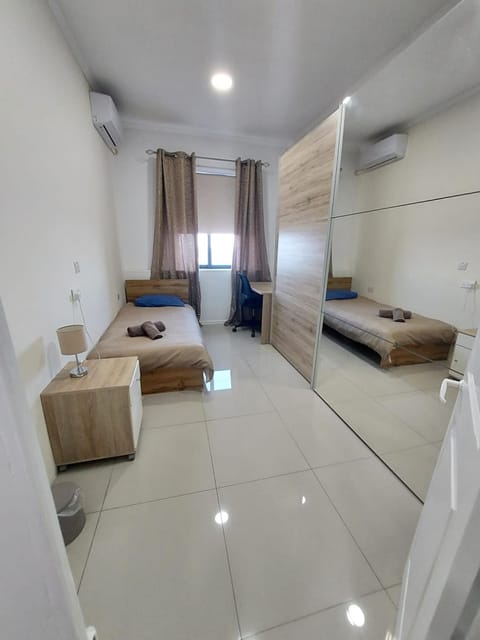 Sea View Large Valletta Appartment Apartment in Valletta