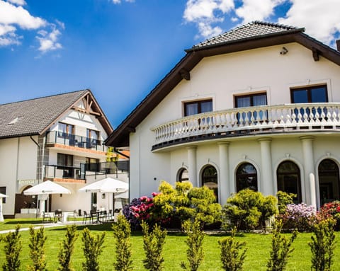 Property building, Restaurant/places to eat, wedding