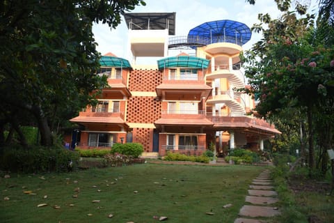 Property building, Garden view
