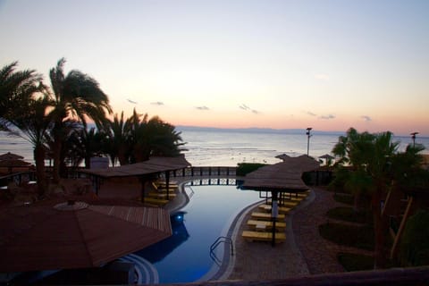 Patio, Balcony/Terrace, Beach, Swimming pool