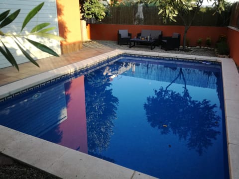 Garden, Swimming pool, Swimming pool