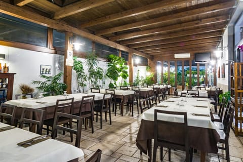 Restaurant/places to eat, Dinner