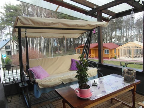 Spring, Day, Night, Activities, Winter, Summer, Garden, Balcony/Terrace, Balcony/Terrace, Autumn, On site, Pets, Pets, City view, Garden view, Sunrise, Quiet street view