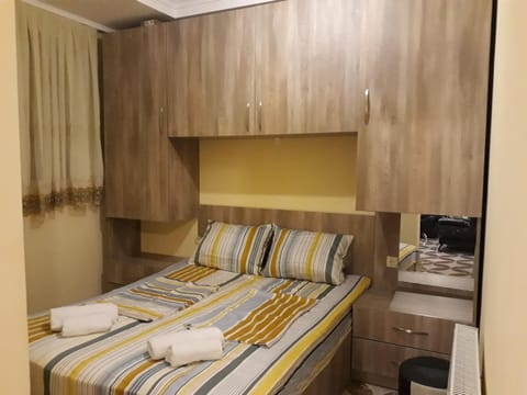 Bed, Bedroom, wardrobe
