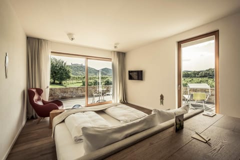 Balcony/Terrace, Photo of the whole room, Bedroom