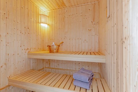 Sauna, Bathroom