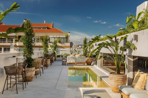 Balcony/Terrace, Swimming pool