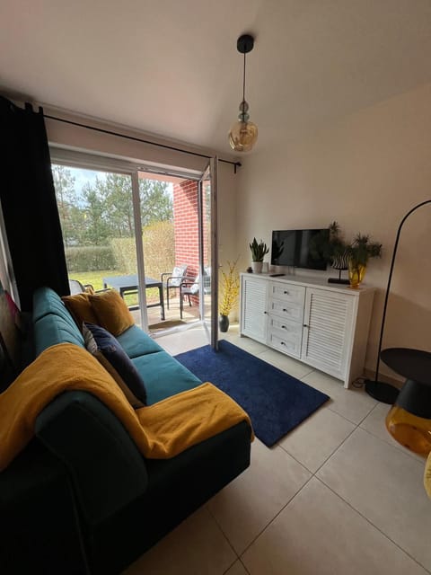 Living room, Seating area, pet friendly