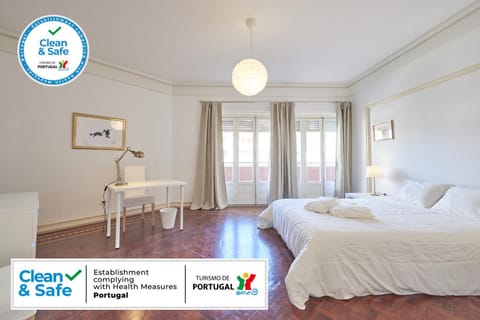 Staff, Floor plan, Certificate/Award