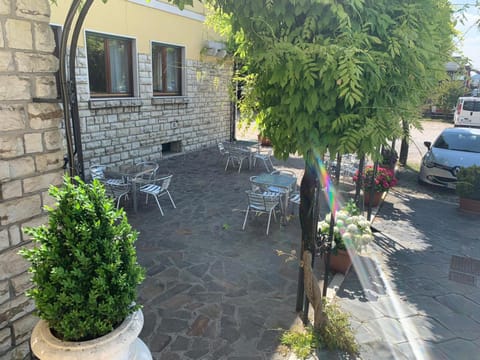 Garden, Decorative detail, Garden view