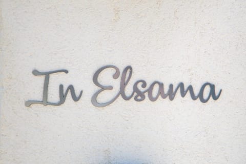 In Elsama piscine chauffée House in L'Isle-sur-la-Sorgue