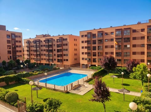 Property building, Garden, Garden view, Pool view, Swimming pool
