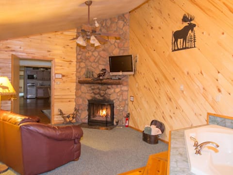 Photo of the whole room, Decorative detail