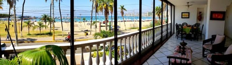 Natural landscape, Balcony/Terrace, Beach, Sea view