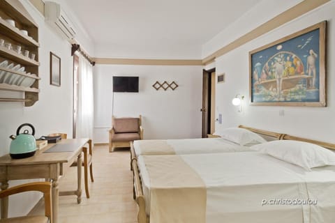 Bed, TV and multimedia, Photo of the whole room, Bedroom, air conditioner