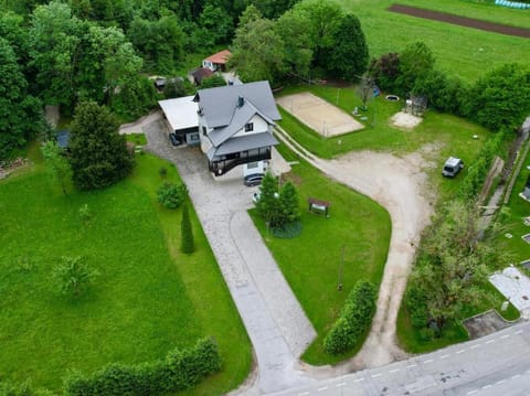 Samson mobile house House in Bled