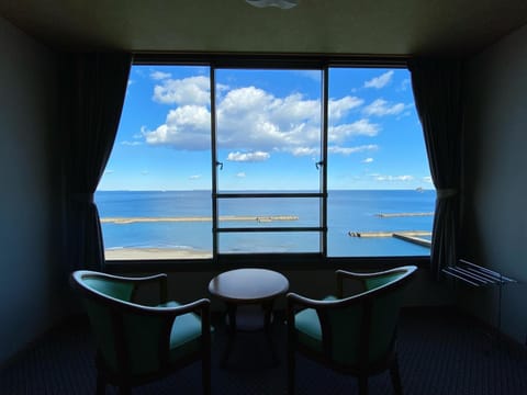 Natural landscape, View (from property/room), Photo of the whole room, Sea view, safe, air conditioner