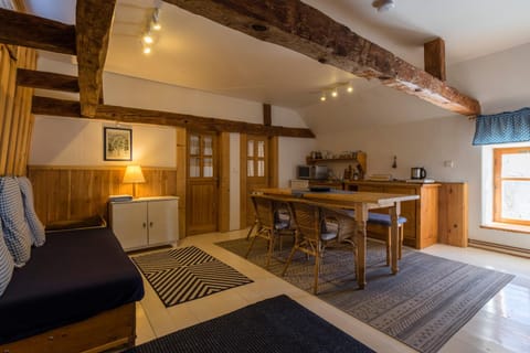 Living room, Dining area