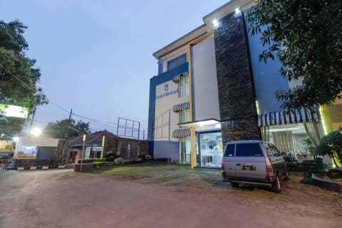 Property building, Facade/entrance