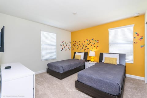 Pool - Spa - Game Room - Free Water Park - Close to Disney! Villa in Four Corners