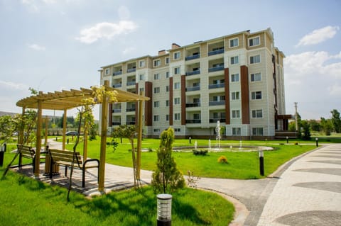 Property building, Day, Garden, Garden view