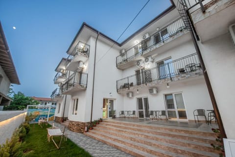 Patio, Garden