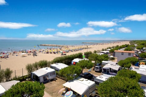 Day, People, Summer, Beach, Sea view, Family