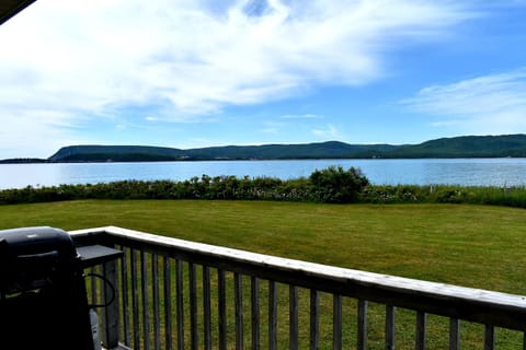 Natural landscape, Mountain view, Sea view