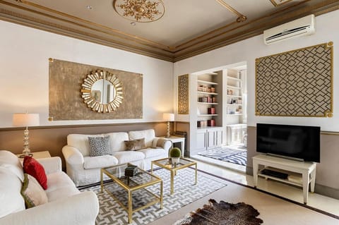 Lounge or bar