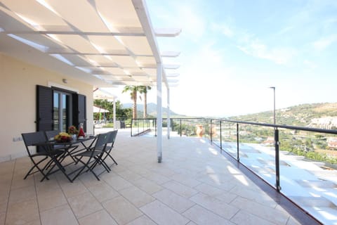 COUNTRY HOUSE Marj & Jo RESORT Bed and Breakfast in Agropoli