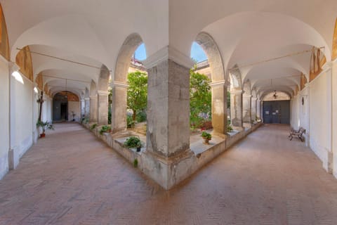 Facade/entrance, Place of worship