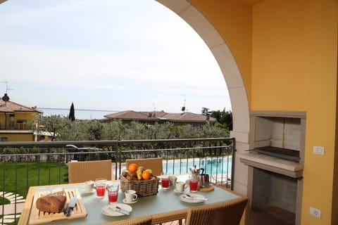 BBQ facilities, View (from property/room), Balcony/Terrace