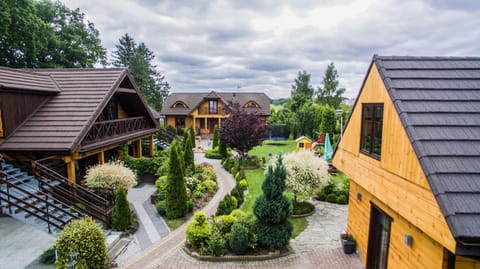 Neighbourhood, Garden view
