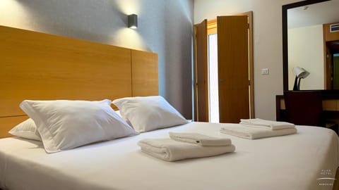 Bed, Photo of the whole room, Bedroom, towels, wardrobe