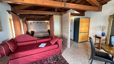 Kitchen or kitchenette, Photo of the whole room