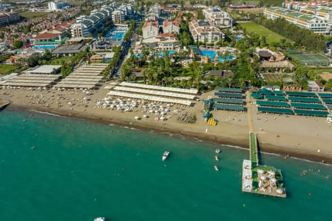 Property building, Bird's eye view, Garden, Beach, Sea view