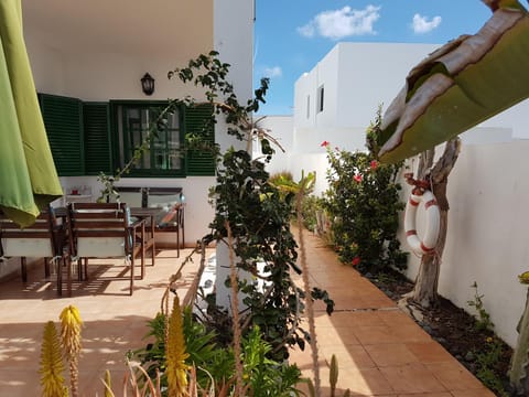 Garden, Balcony/Terrace
