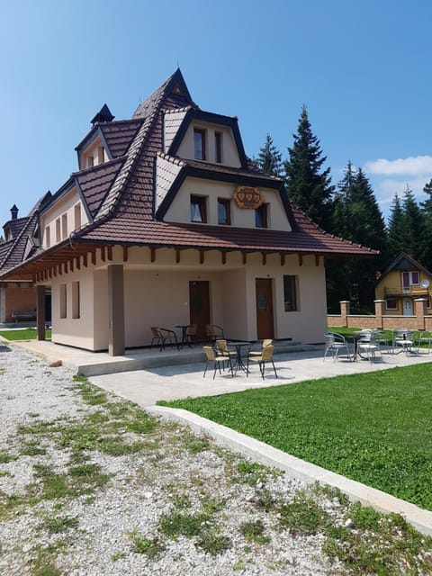 Vila Tri Srca Bed and Breakfast in Zlatibor District, Serbia